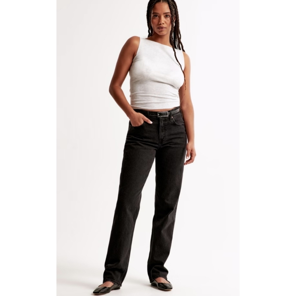 NWT Abercrimbie & Fitch Womens Classic 90s Straight Mid Rise Black Jeans Size 28